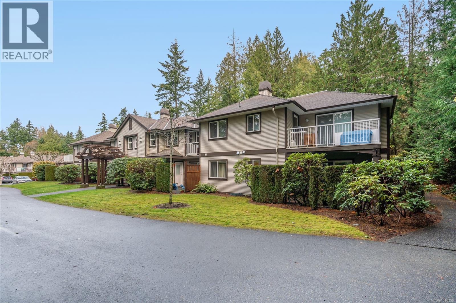205 440 Schley Pl, Qualicum Beach