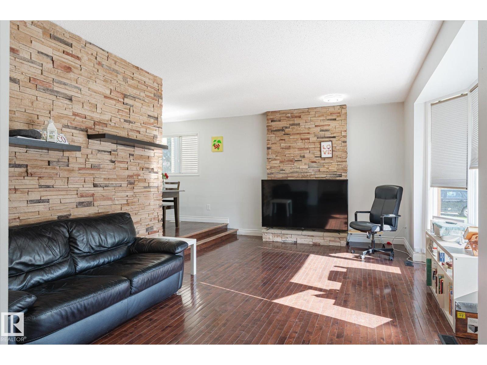 2520 116 ST NW, Edmonton