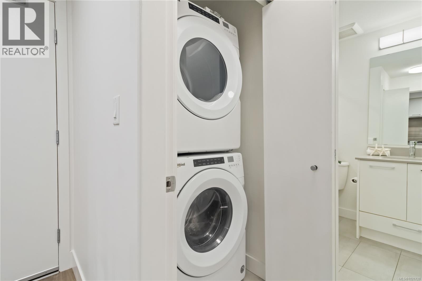 203 960 Reunion Ave, Langford