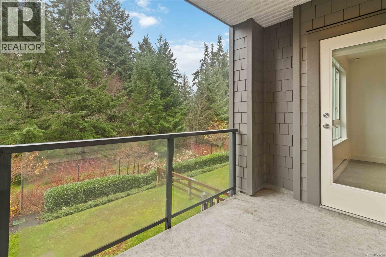 203 960 Reunion Ave, Langford