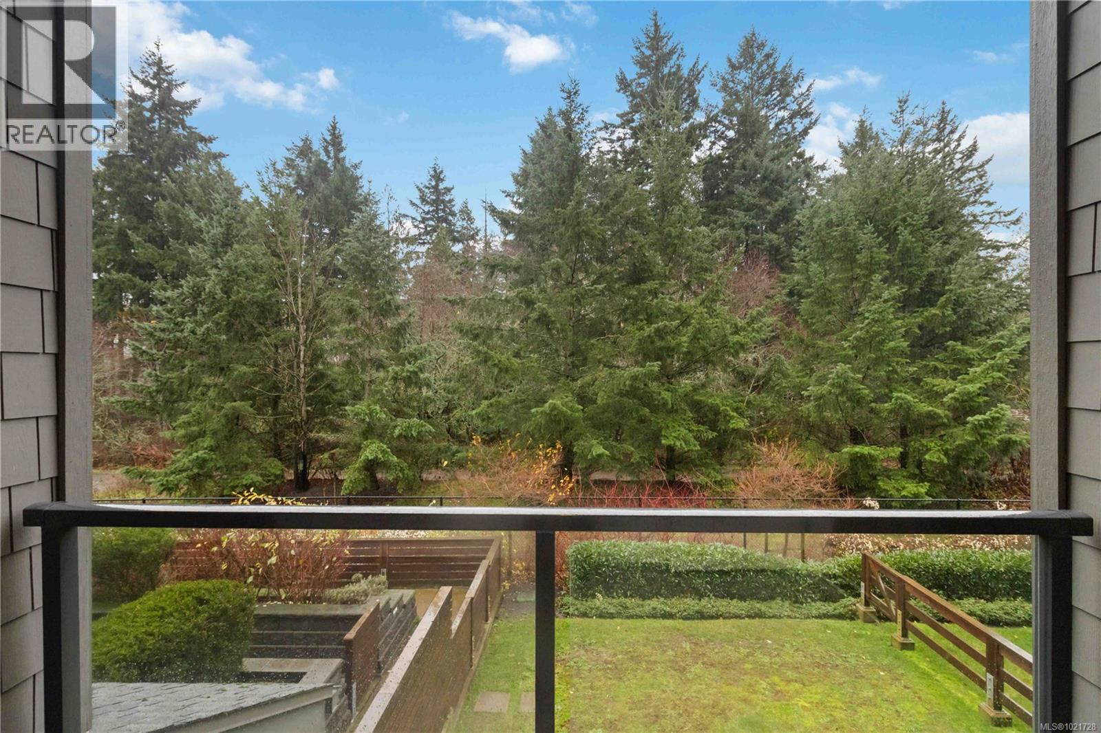 203 960 Reunion Ave, Langford