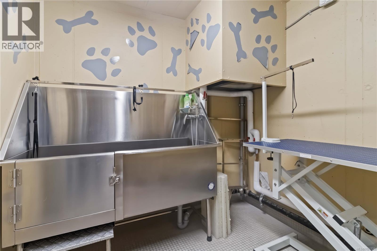 203 960 Reunion Ave, Langford