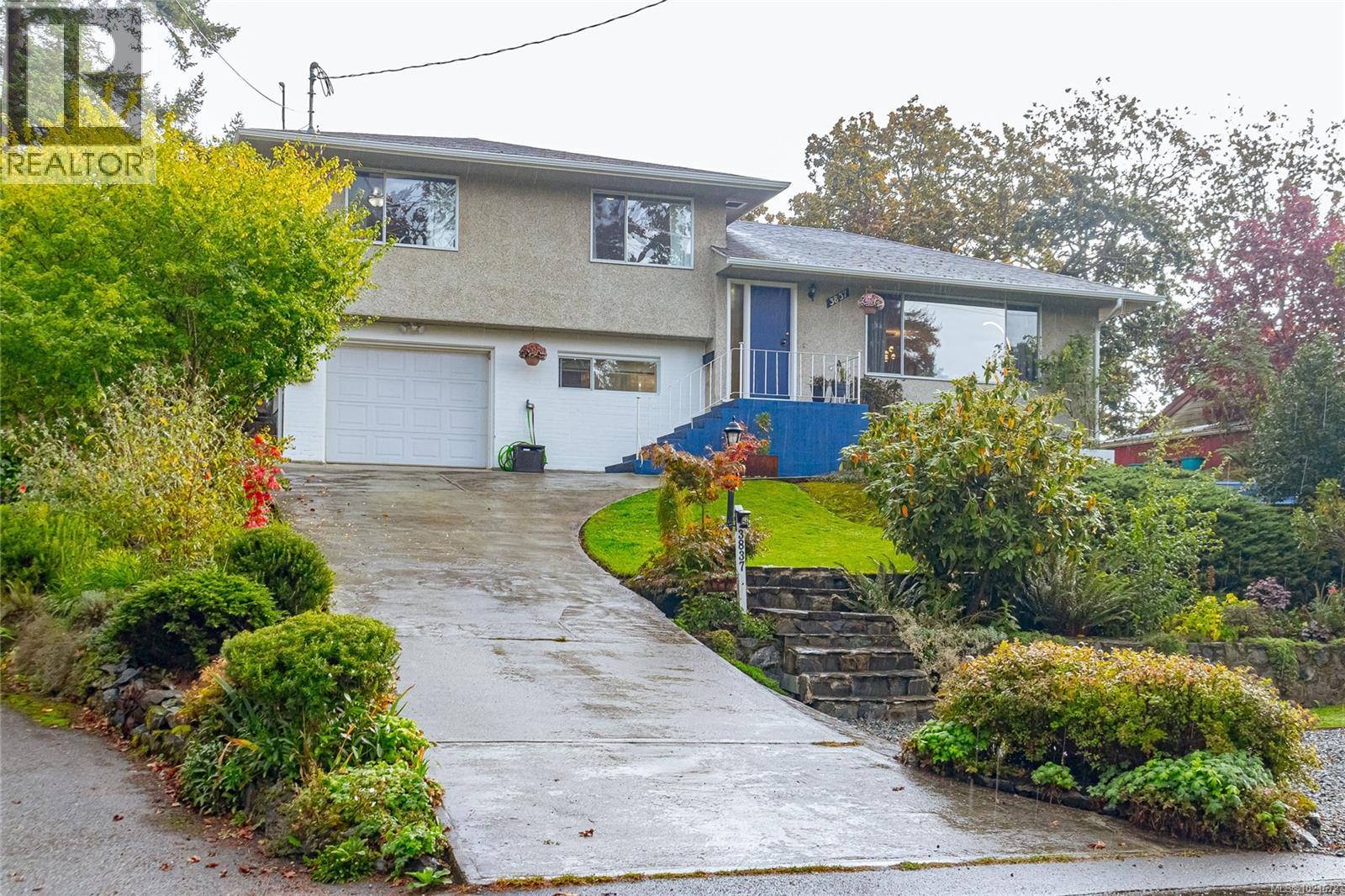 3837 Wilkinson Road, Saanich
