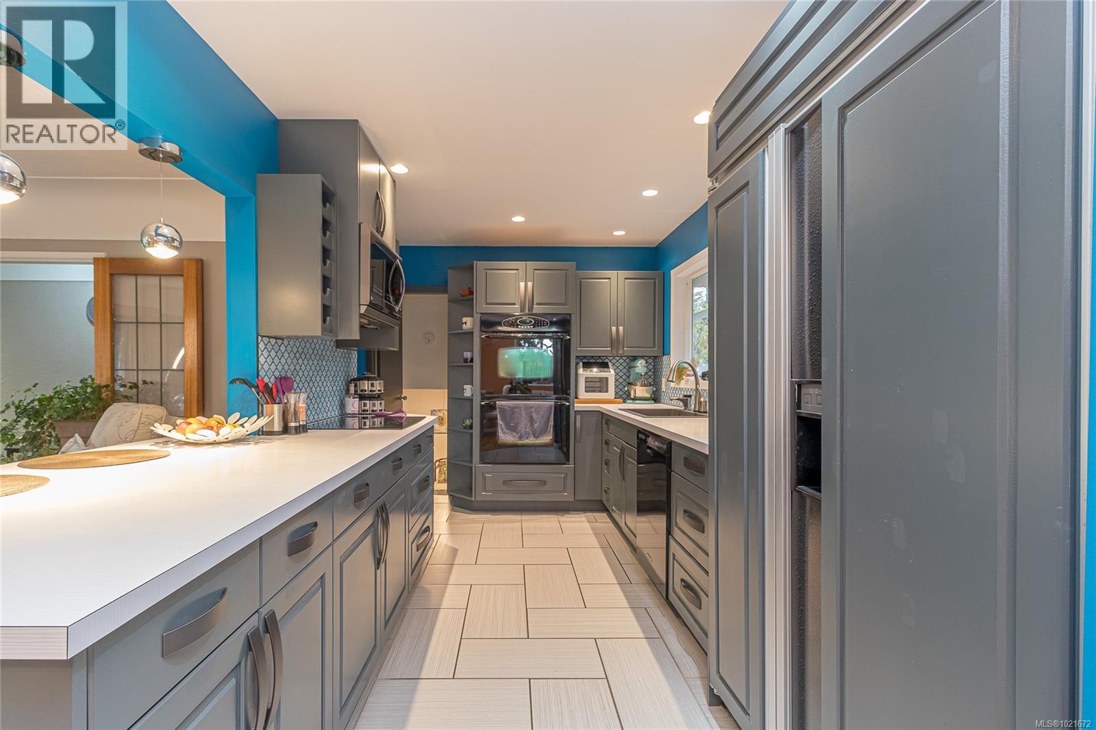  3837 Wilkinson Road, Saanich