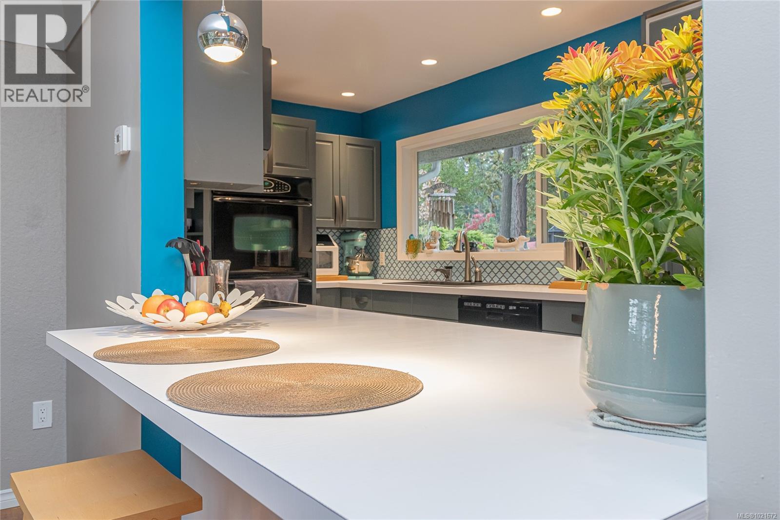  3837 Wilkinson Road, Saanich