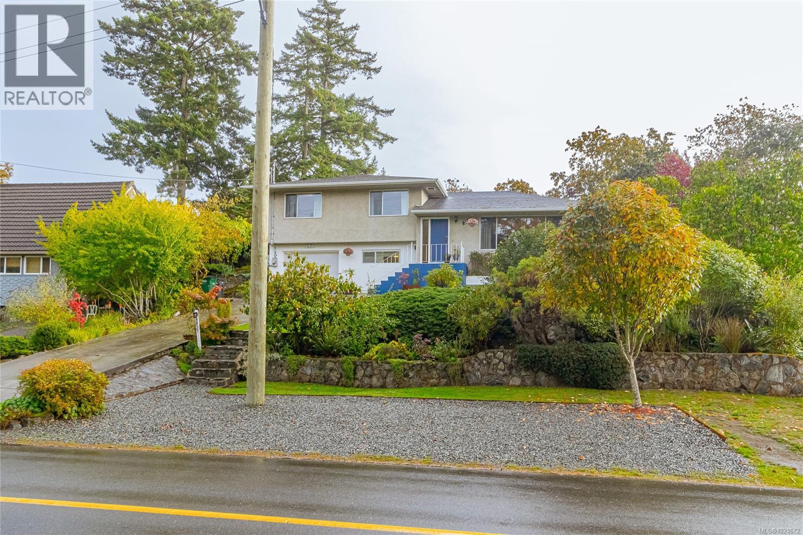  3837 Wilkinson Road, Saanich
