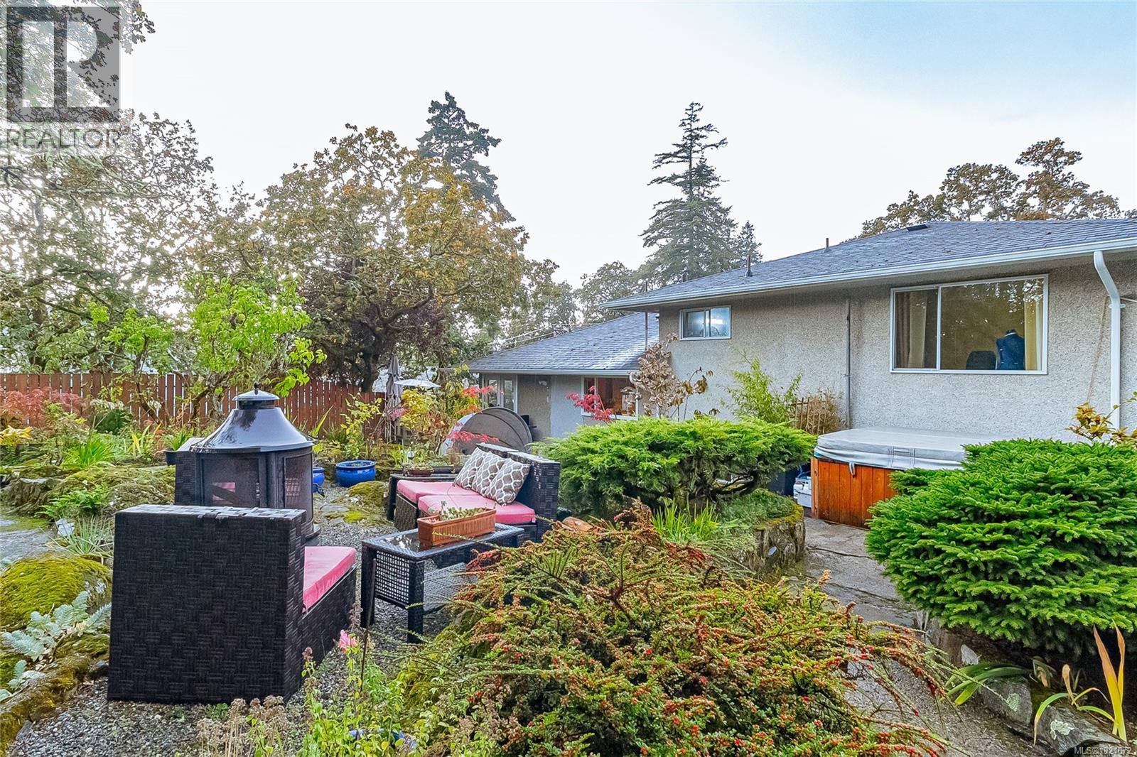  3837 Wilkinson Road, Saanich
