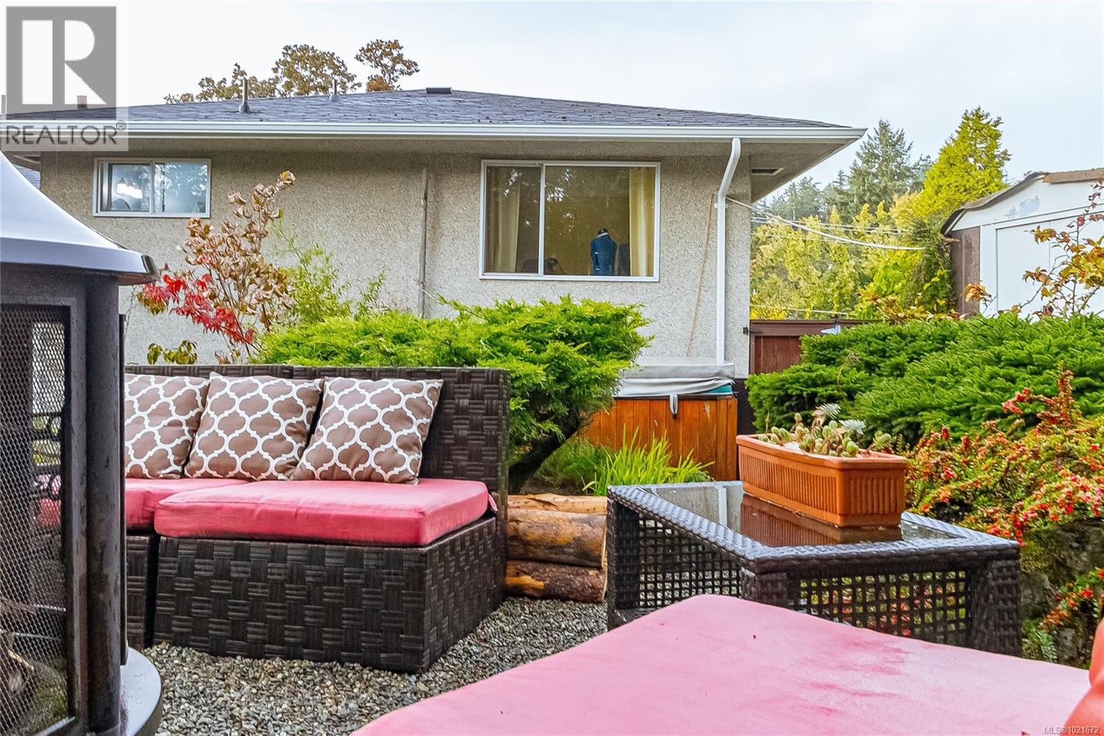  3837 Wilkinson Road, Saanich