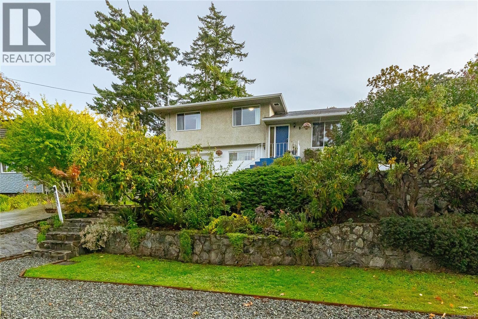  3837 Wilkinson Road, Saanich