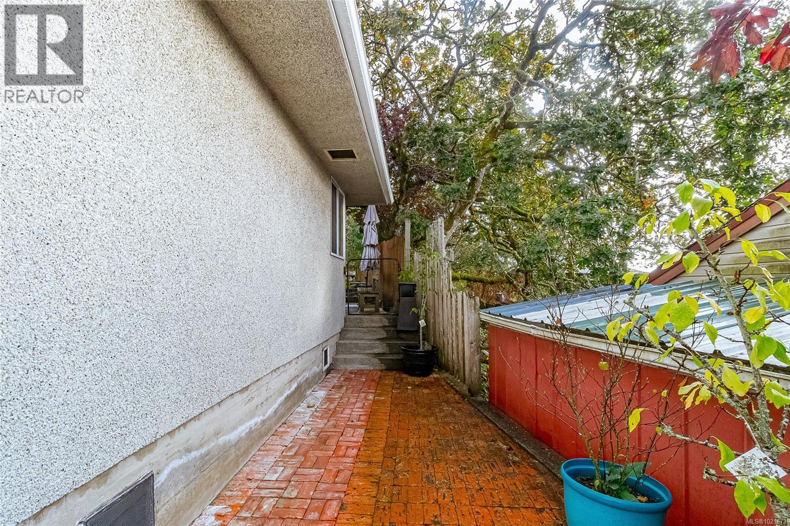  3837 Wilkinson Road, Saanich