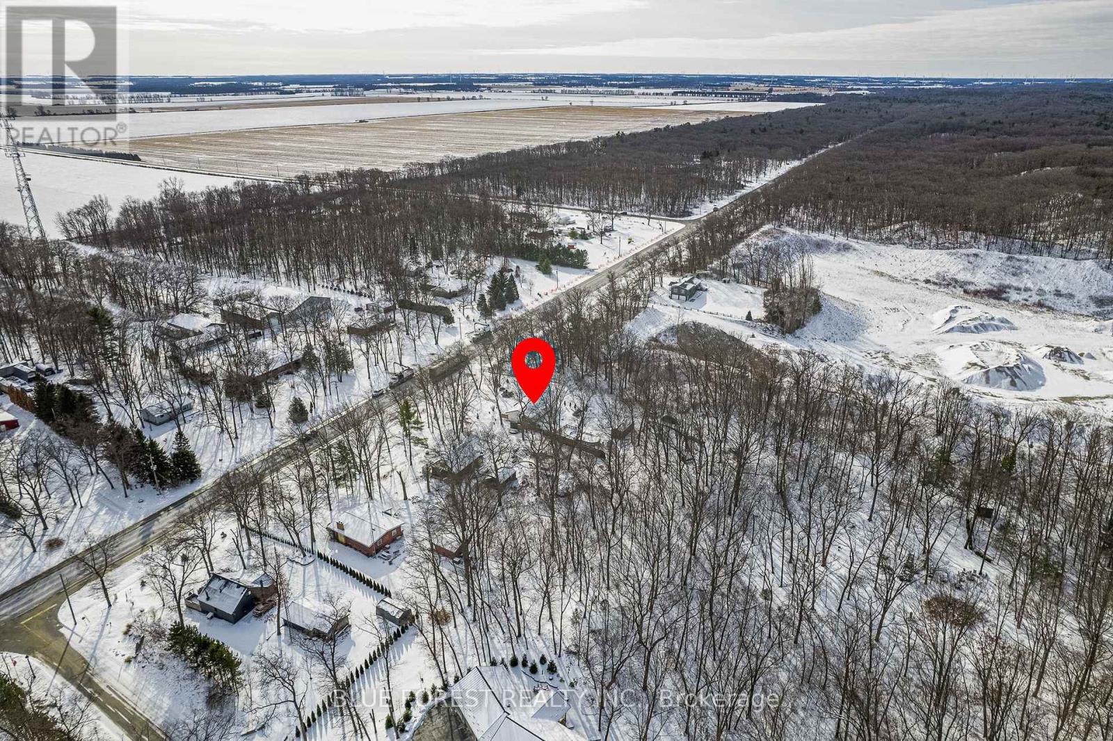 9716 LAKESHORE ROAD Property Photo