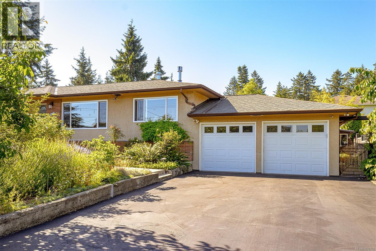  1961 Hovey Road, Central Saanich