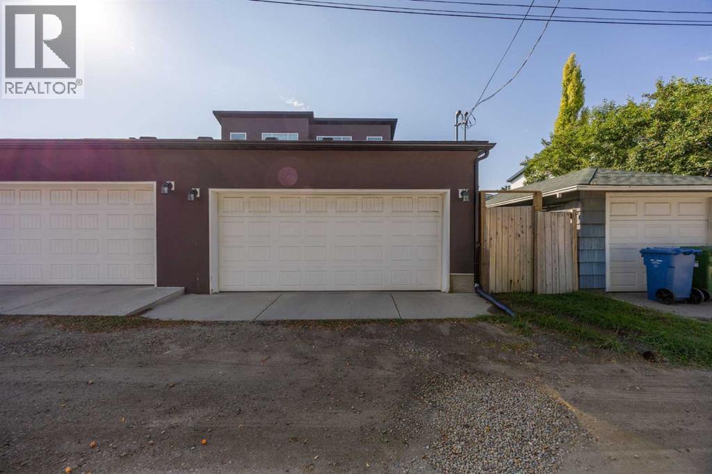 Single Family House for Sale in   Avenue NW Banff Trail Calgary 