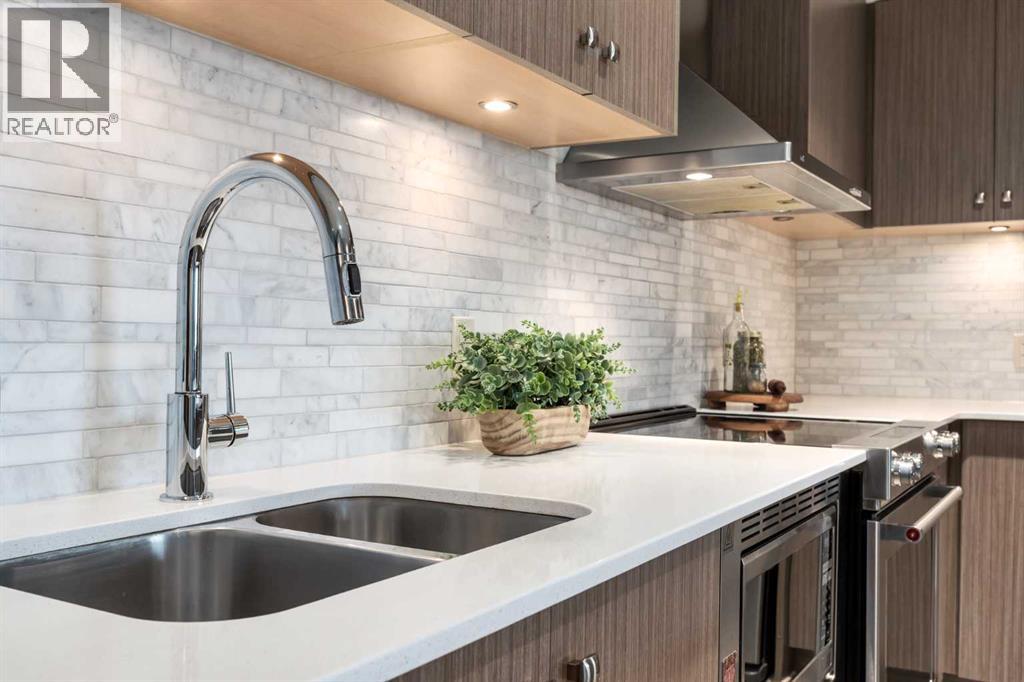 Single Family House for Sale in    Avenue SW Downtown Commercial Core Calgary 