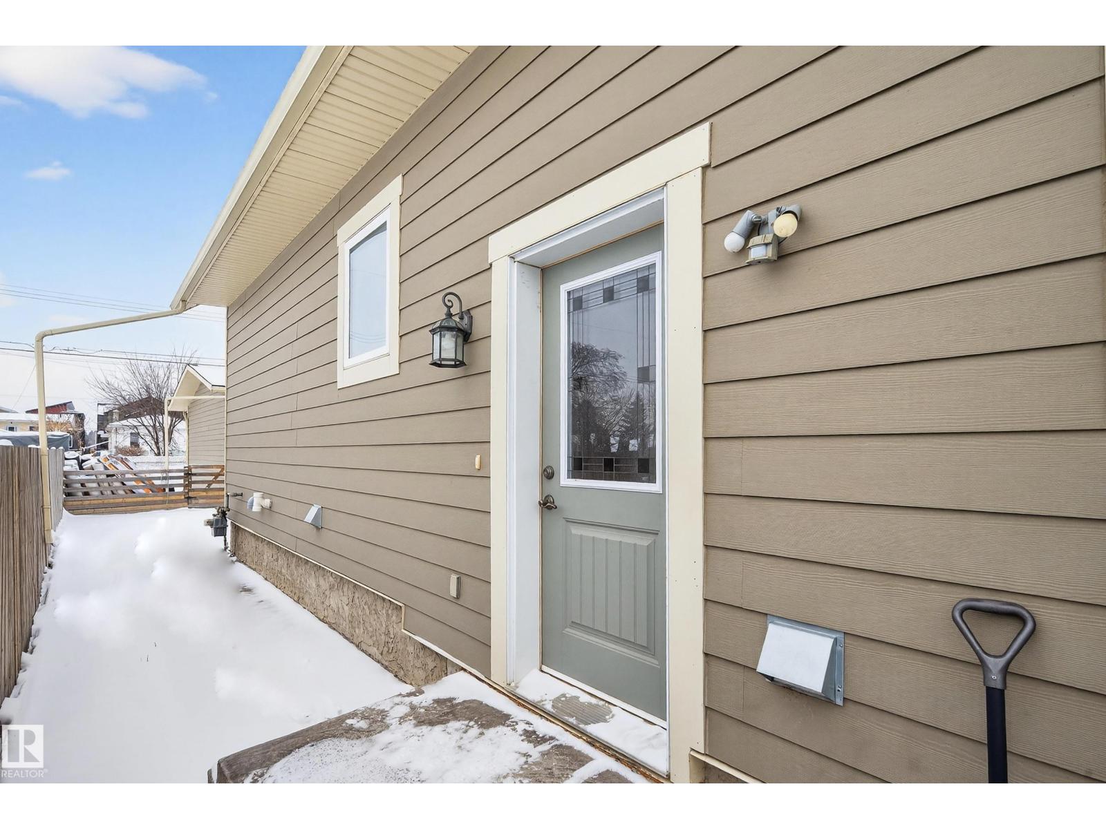 Single Family House Bungalow for Sale in   ST NW Edmonton 