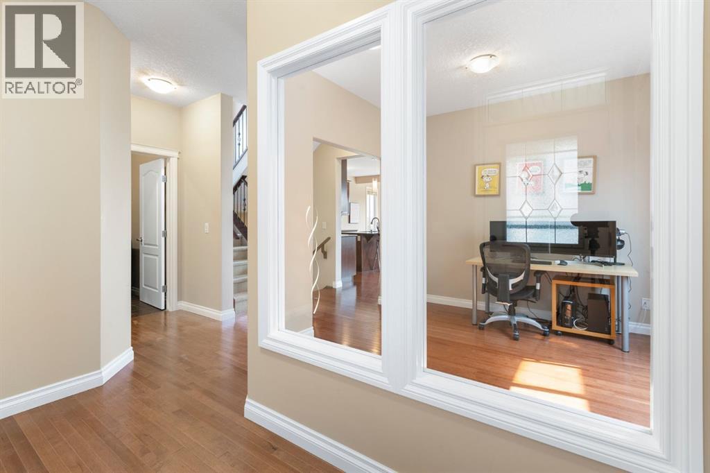 Single Family House for Sale in  Sherwood Hill NW Sherwood Calgary 