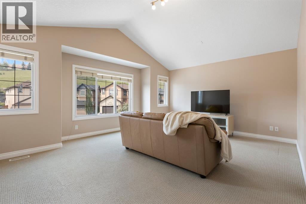 Single Family House for Sale in  Sherwood Hill NW Sherwood Calgary 