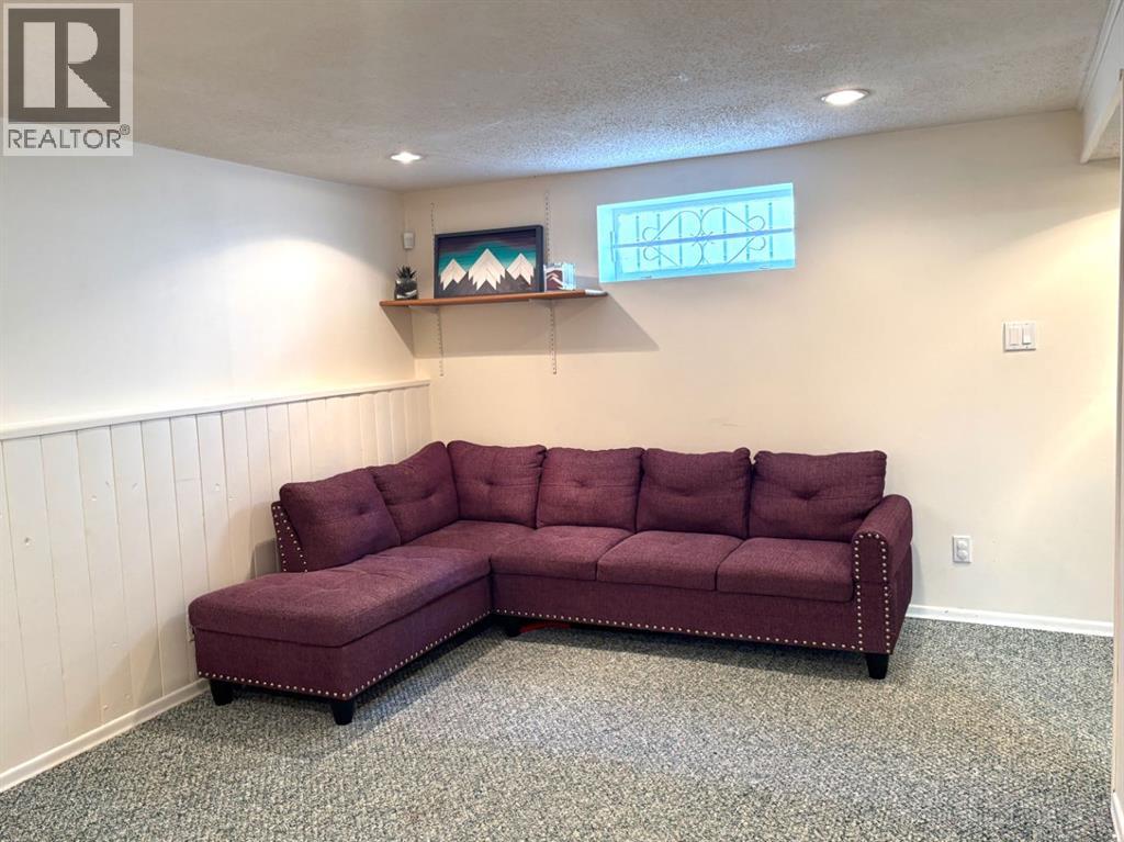 Single Family House Bungalow for Sale in  Glenpatrick Drive SW Glenbrook Calgary 