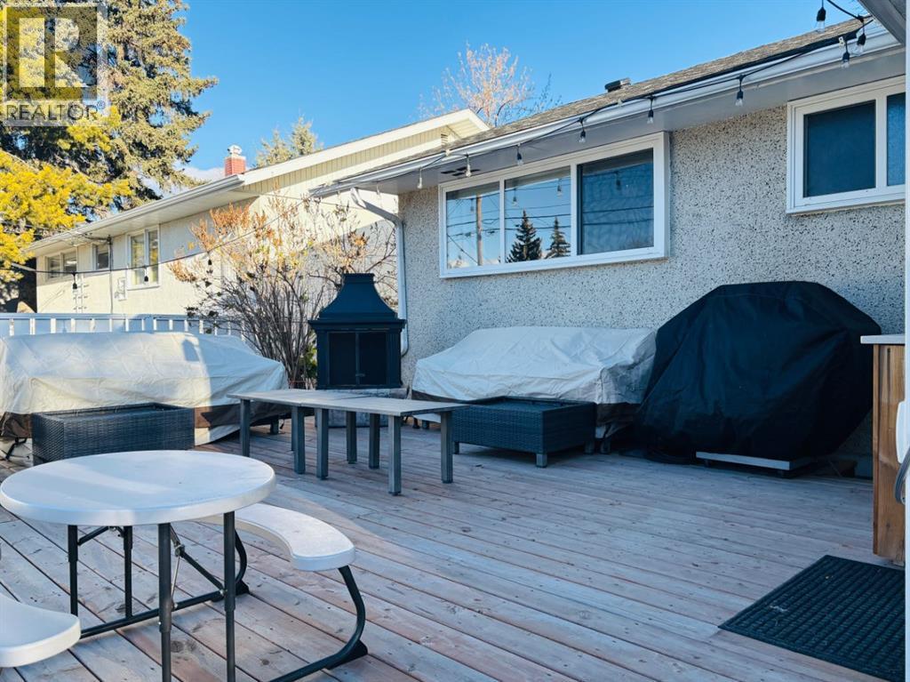 Single Family House Bungalow for Sale in  Glenpatrick Drive SW Glenbrook Calgary 