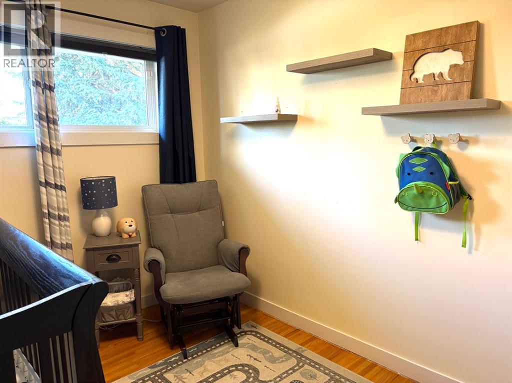 Single Family House Bungalow for Sale in  Glenpatrick Drive SW Glenbrook Calgary 