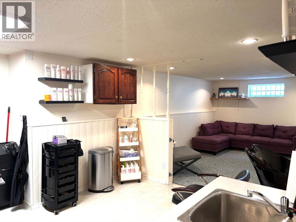 Single Family House Bungalow for Sale in  Glenpatrick Drive SW Glenbrook Calgary 