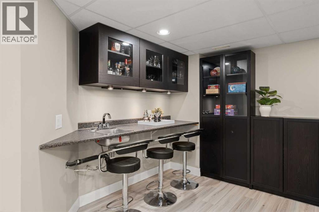 Single Family House Bungalow for Sale in  Hidden Vale Close NW Hidden Valley Calgary 