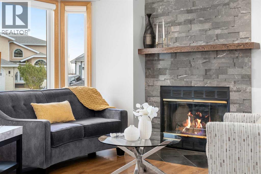 Single Family House Bungalow for Sale in  Hidden Vale Close NW Hidden Valley Calgary 