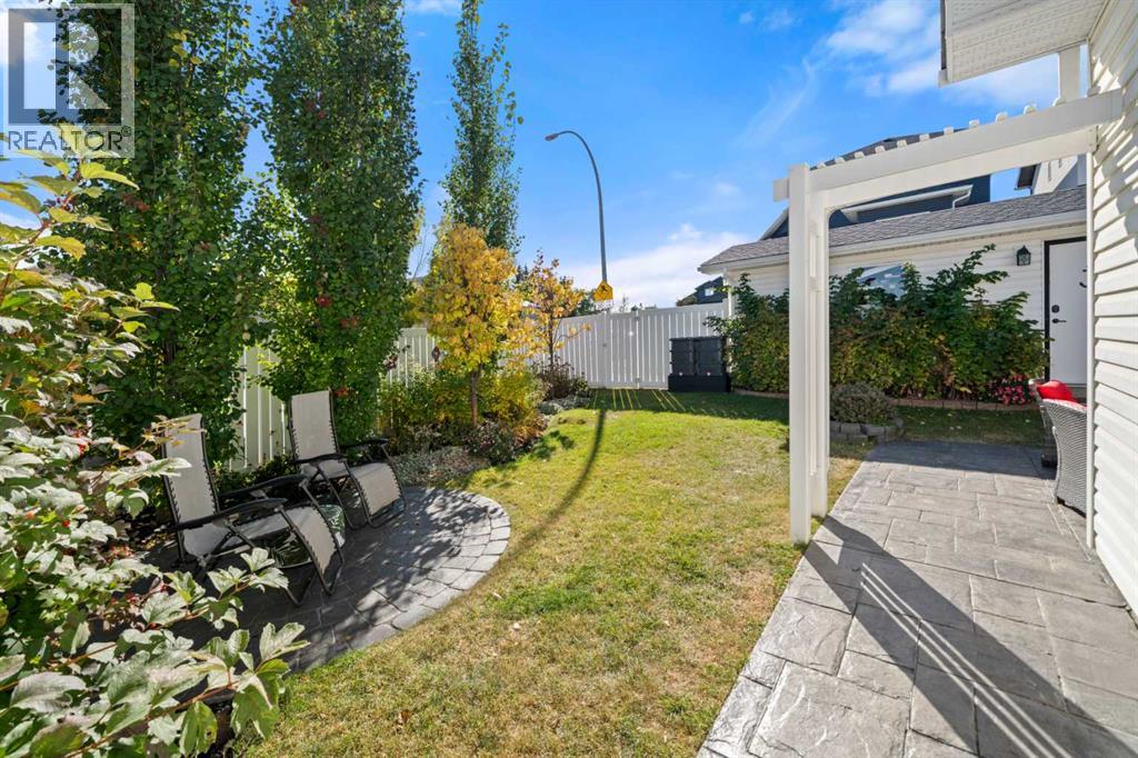 Single Family House Bungalow for Sale in  Hidden Vale Close NW Hidden Valley Calgary 