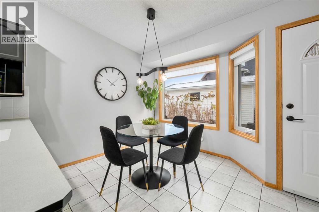 Single Family House Bungalow for Sale in  Hidden Vale Close NW Hidden Valley Calgary 