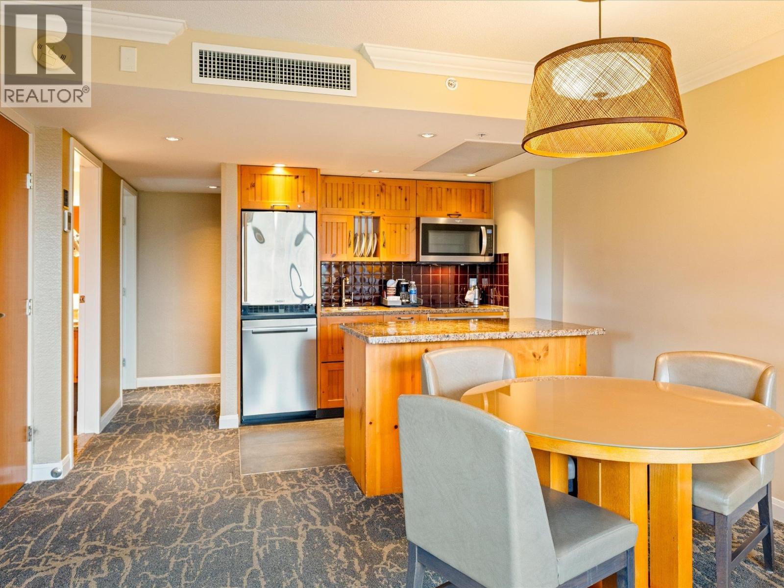 854 4090 WHISTLER WAY, Whistler