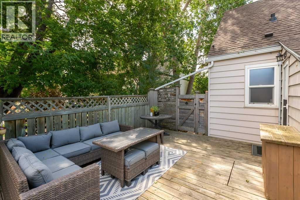 Single Family House for Sale in   Avenue NE Tuxedo Park Calgary 