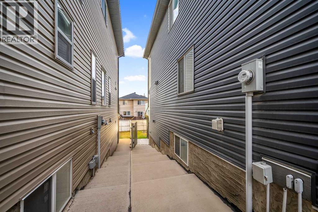 Single Family House for Sale in  Saddlecrest Park NE Saddle Ridge Calgary 