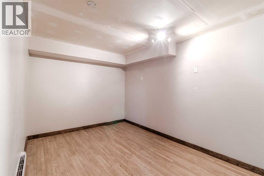 Single Family House Bungalow for Sale in  A Avenue Mountview Red Deer 