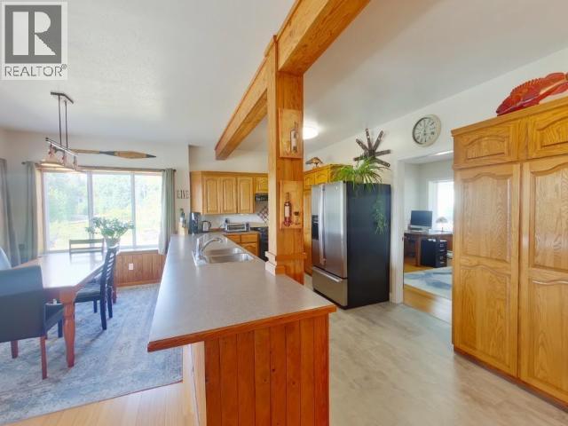 8075 CENTENNIAL DRIVE, Powell River