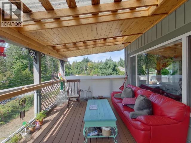 8075 CENTENNIAL DRIVE, Powell River