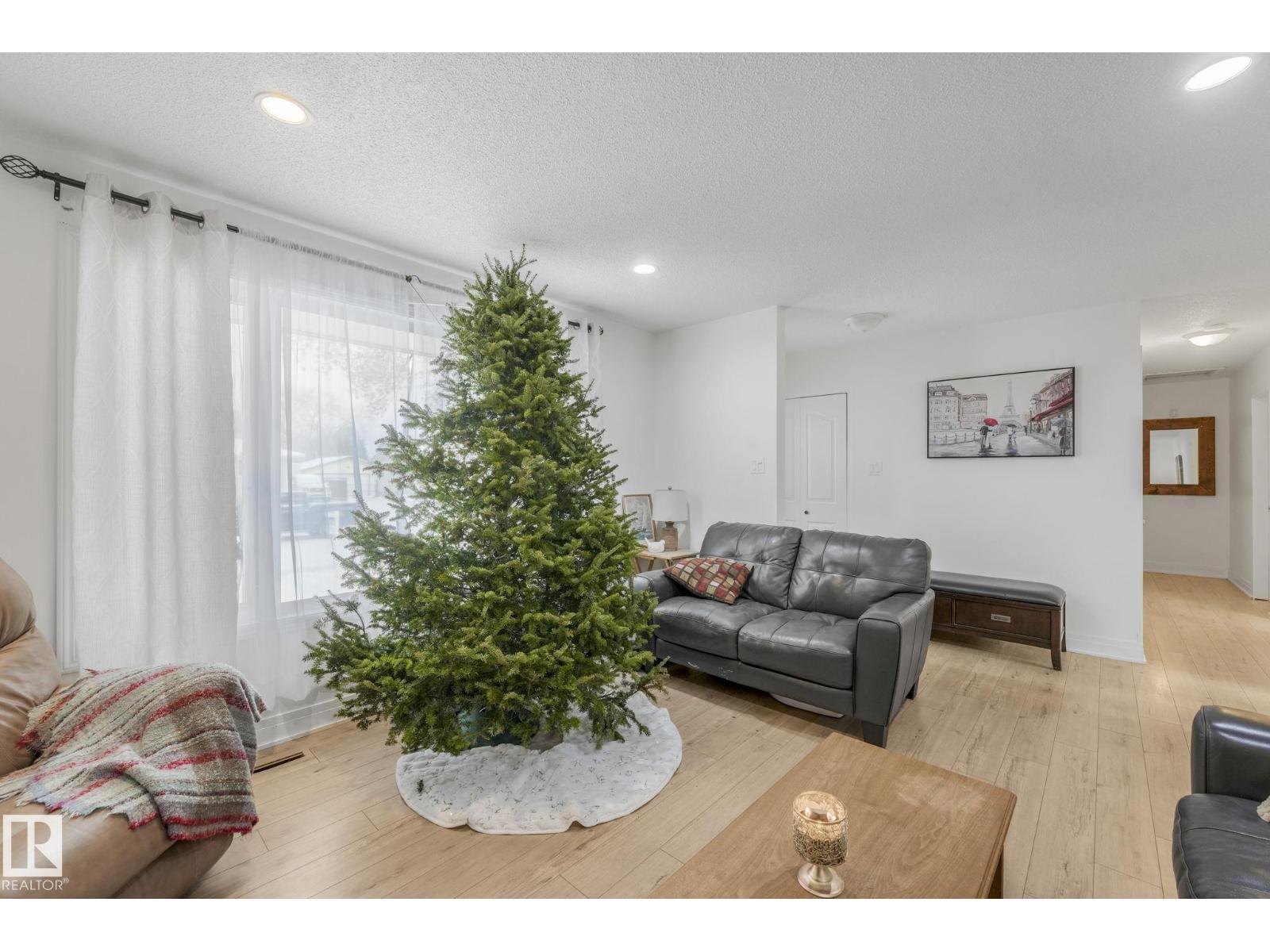 17 STARLING DR, Sherwood Park