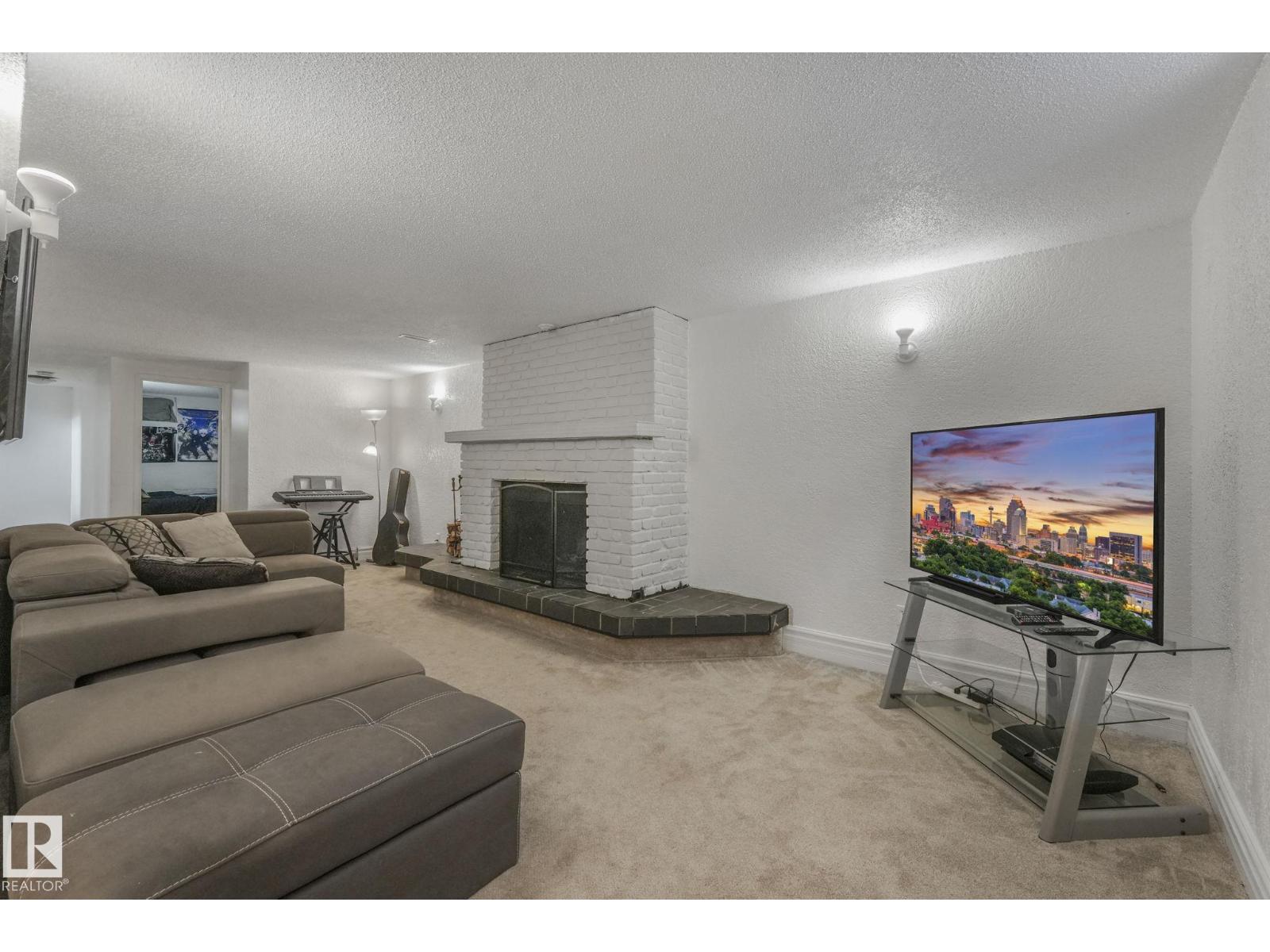 17 STARLING DR, Sherwood Park