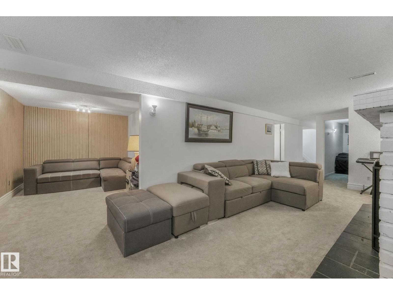 17 STARLING DR, Sherwood Park