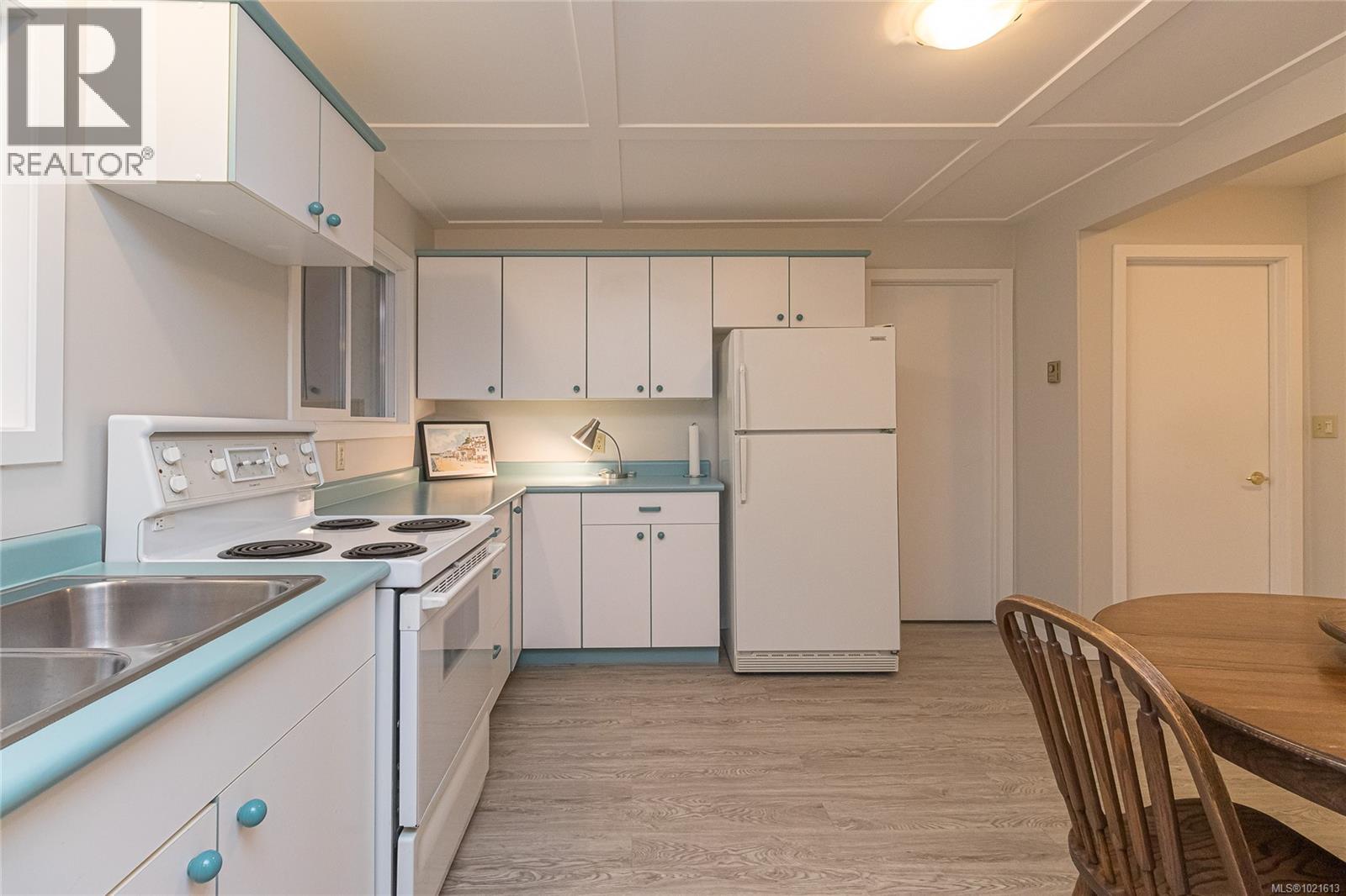 7906 Patterson Rd, Central Saanich