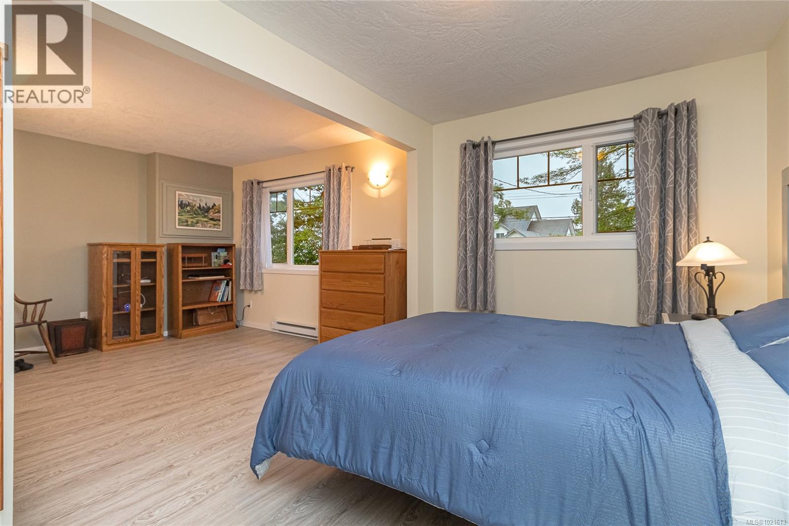 7906 Patterson Rd, Central Saanich