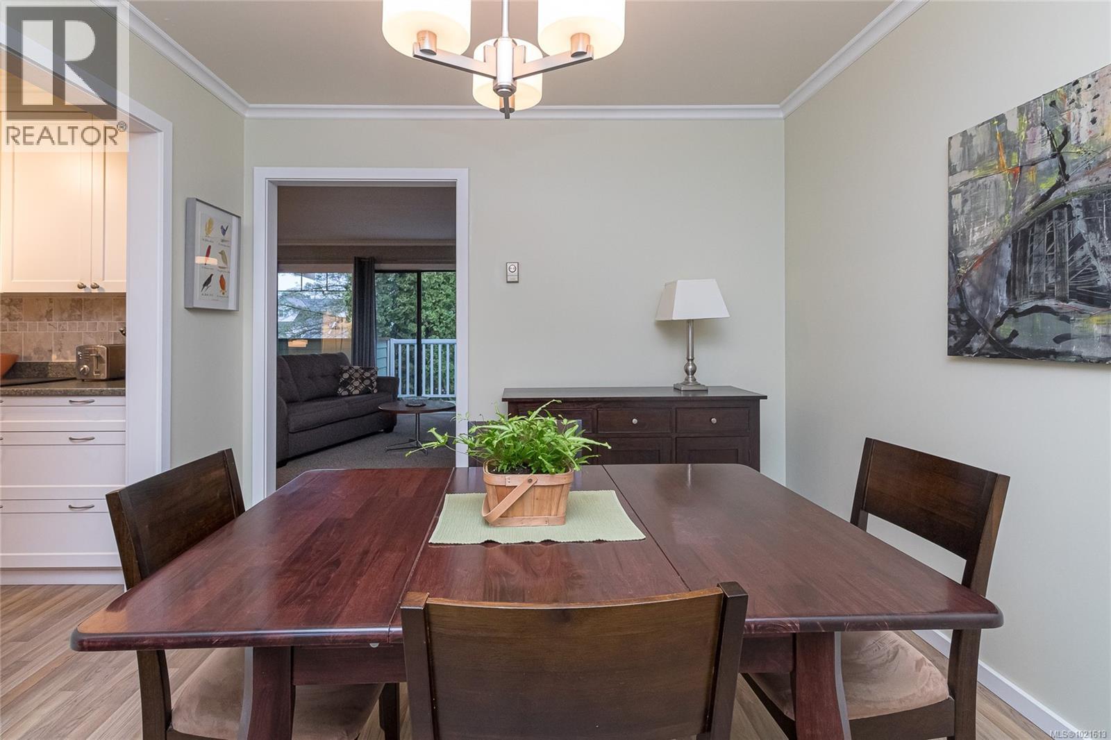 7906 Patterson Rd, Central Saanich