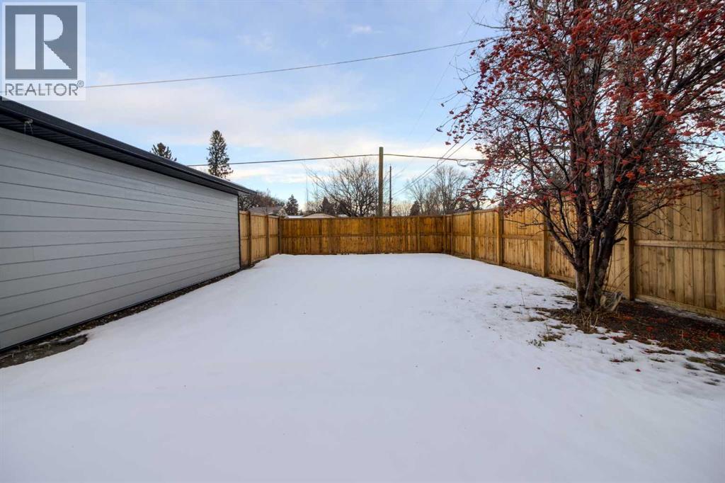 Single Family House Bungalow for Sale in  th Avenue S Glendale Lethbridge 