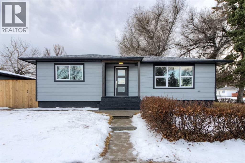 Single Family House Bungalow for Sale in  th Avenue S Glendale Lethbridge 