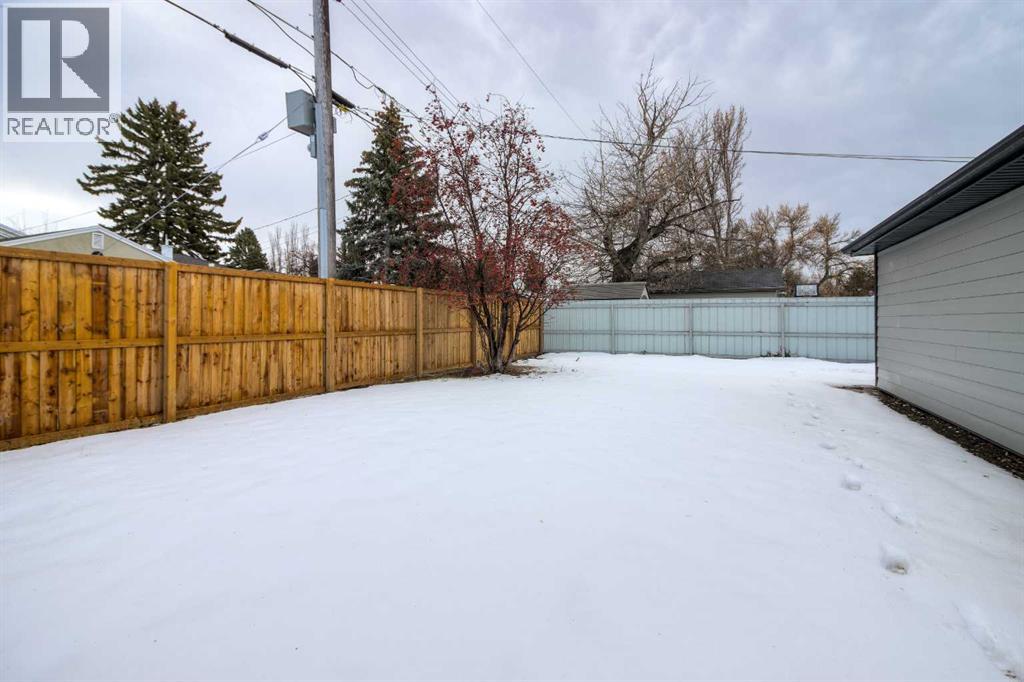 Single Family House Bungalow for Sale in  th Avenue S Glendale Lethbridge 