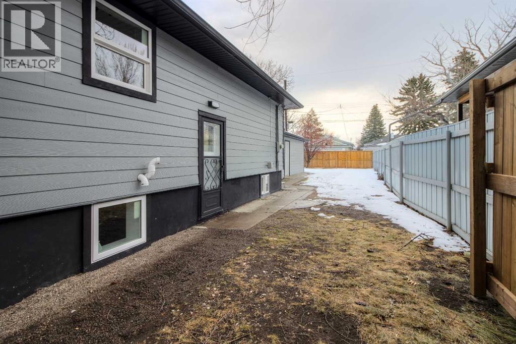 Single Family House Bungalow for Sale in  th Avenue S Glendale Lethbridge 