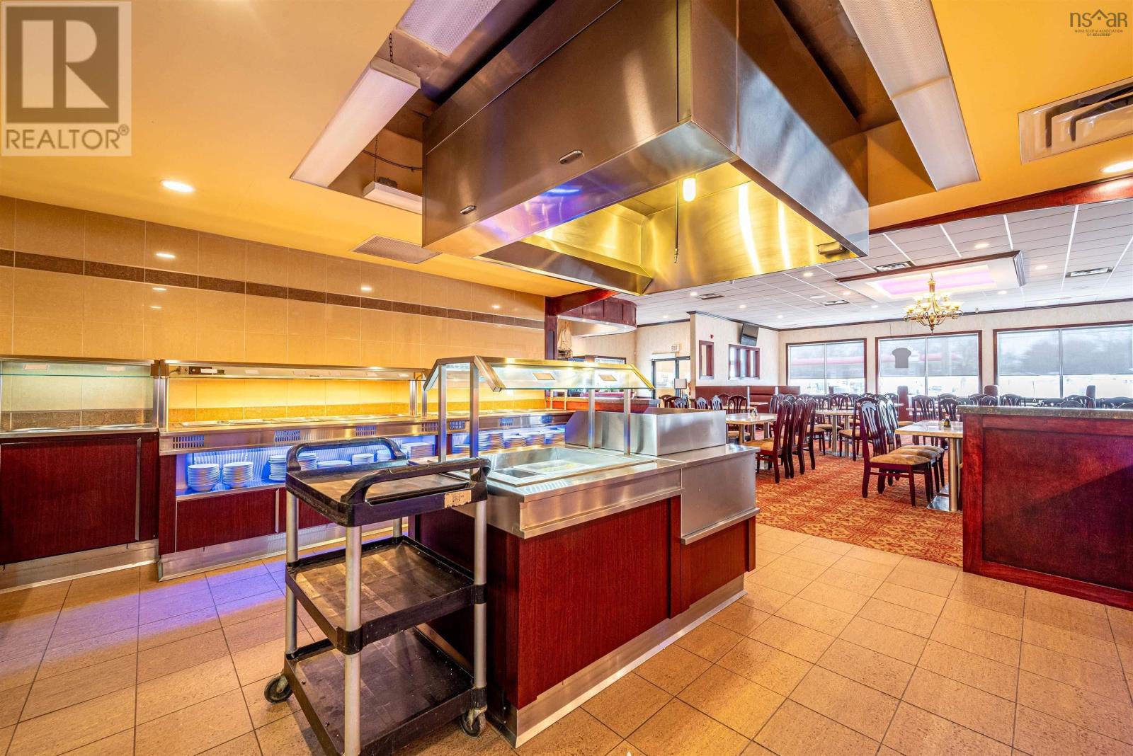 Property 13 of 32 of 8986 Commercial Street