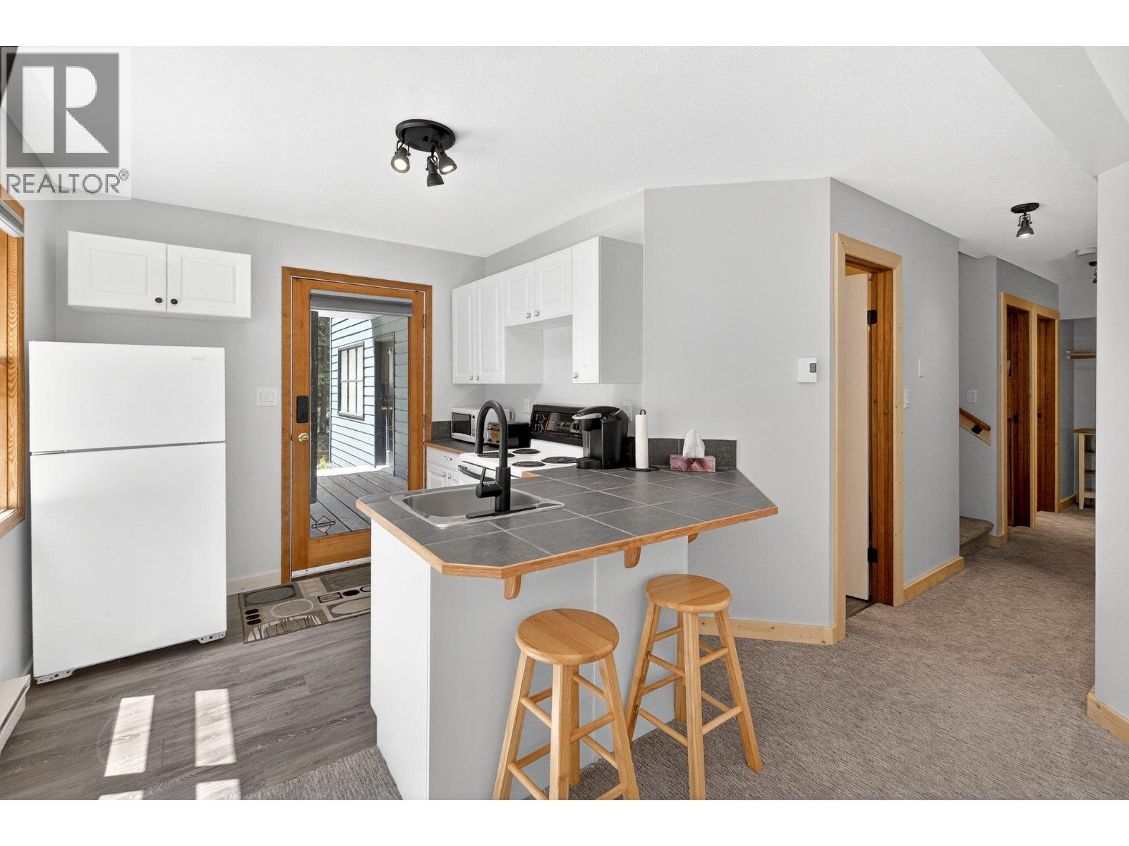 103 Whitetail Road Unit# 102, Apex Mountain