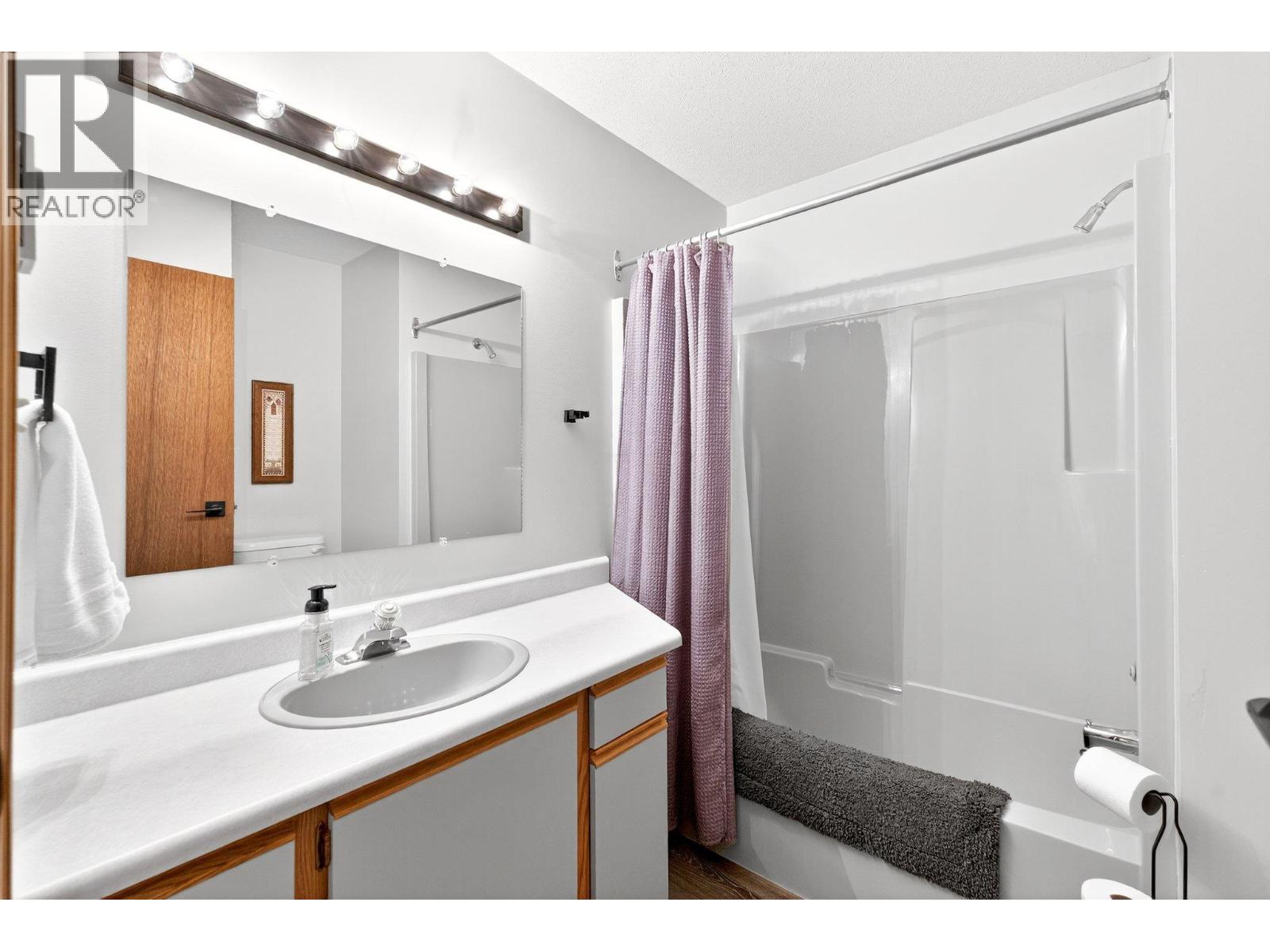 103 Whitetail Road Unit# 102, Apex Mountain