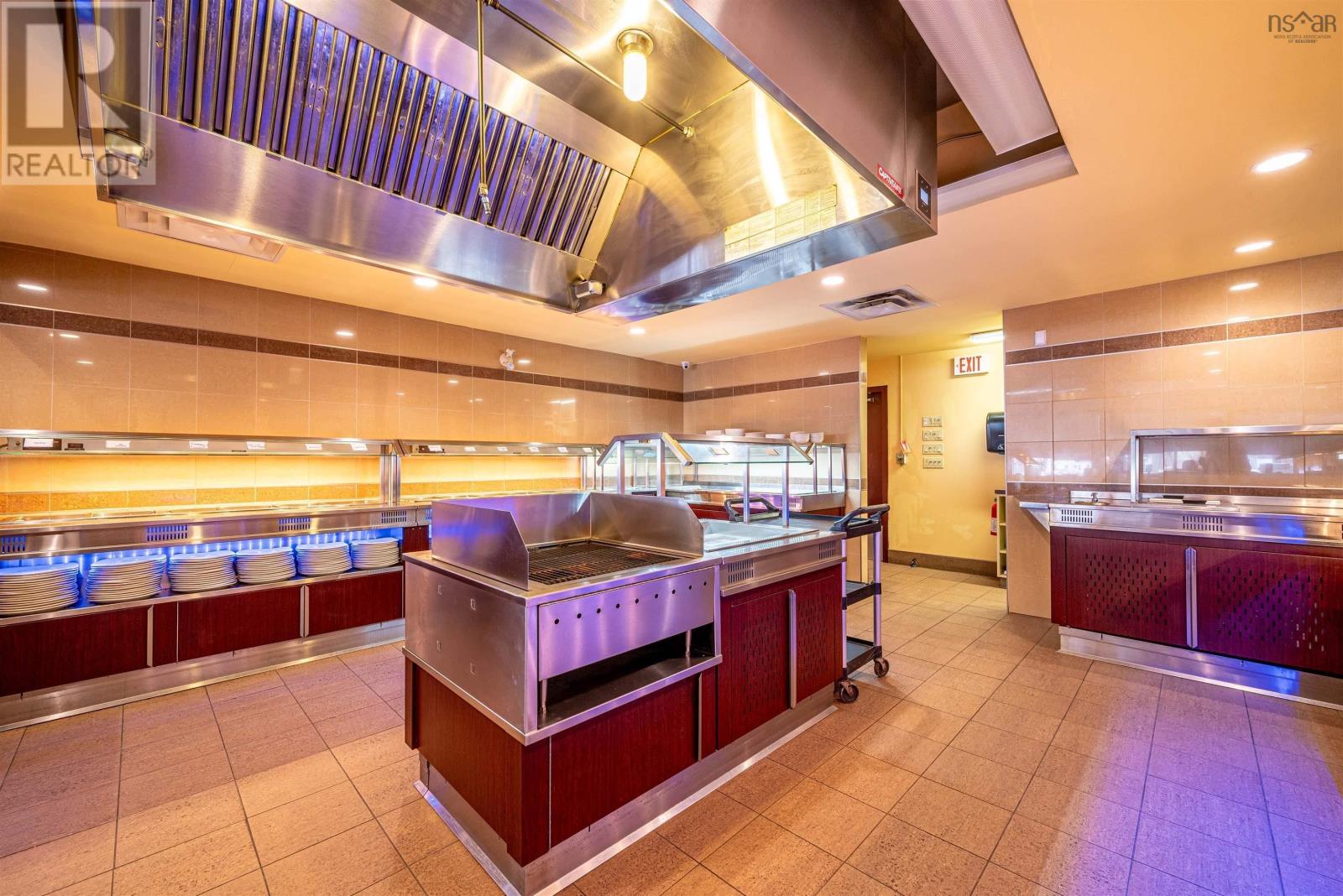 Property 14 of 32 of 8986 Commercial Street