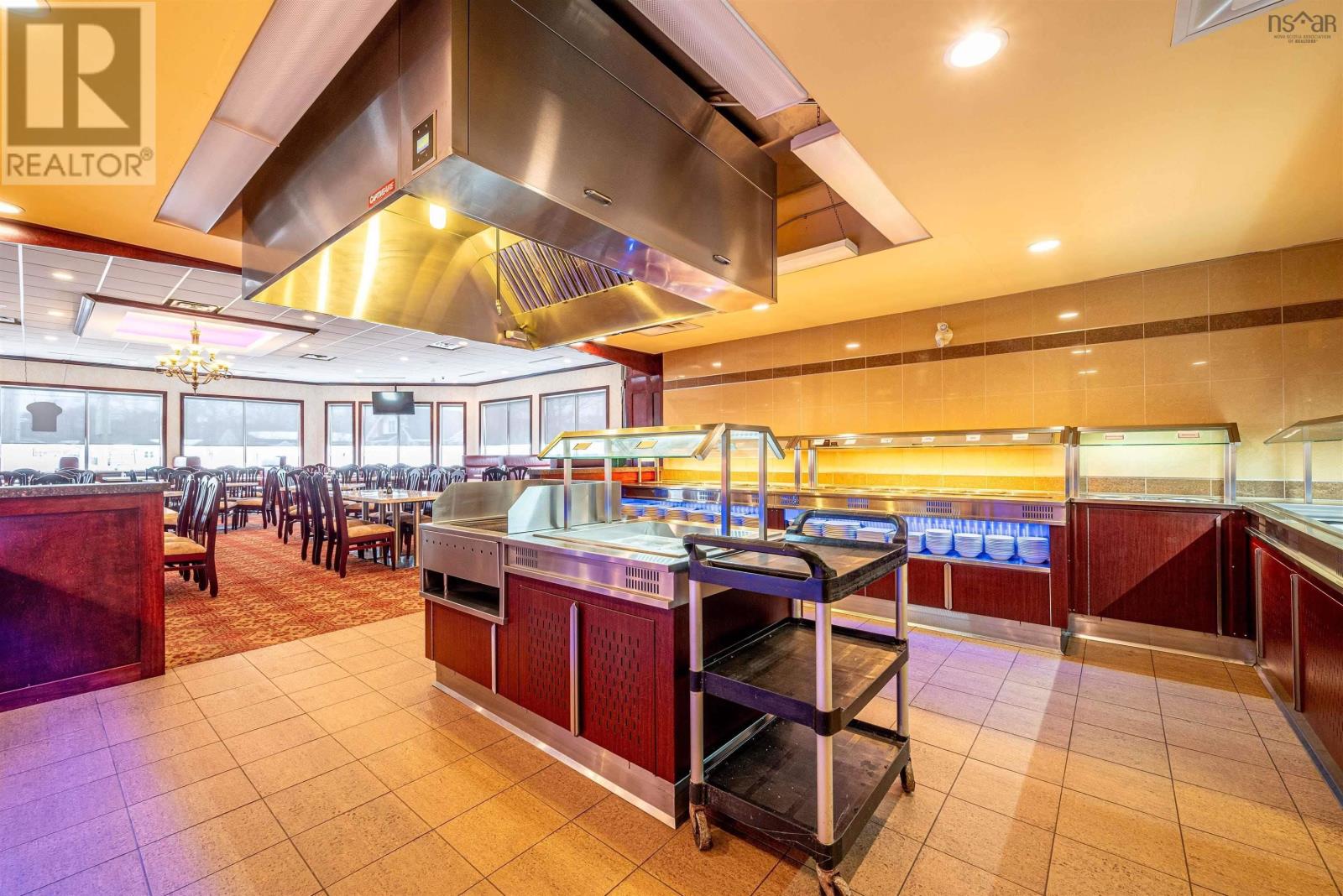 Property 12 of 32 of 8986 Commercial Street